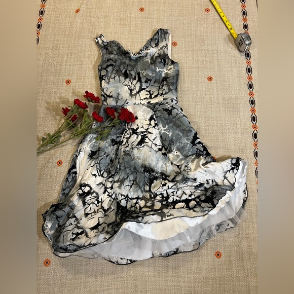 Cartise Women Black White And Gray Cocktail Dress Size 2 - Picture 1 of 10